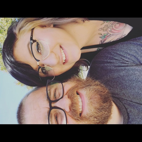 Meet your Posher, Taylor - Picture 3 of 3